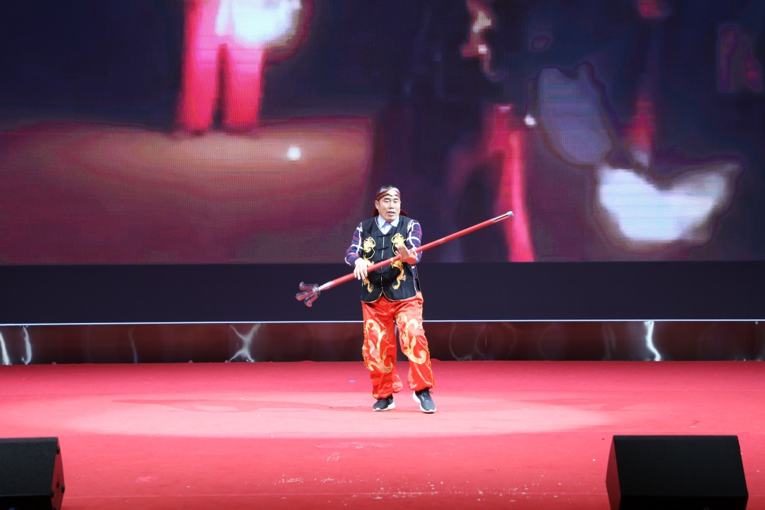 小店检察院、小店法院联合举办“守公平守正义新时代新征程”迎新春表彰联欢会