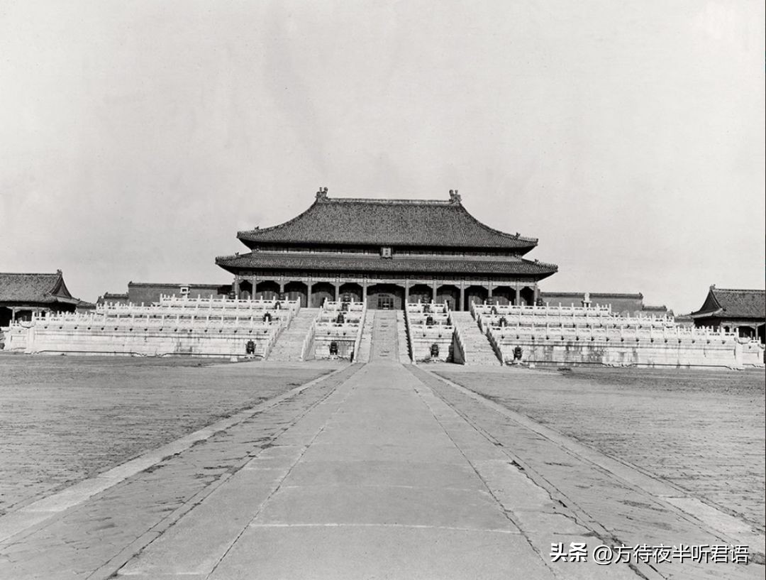 老照片90年代的故宫 (故宫老照片光影百年)