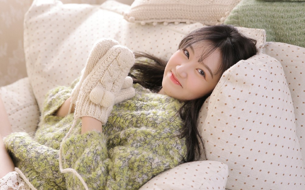 怎么追性格内向没谈过恋爱的女生,很内向的不爱说话的女孩子怎么追