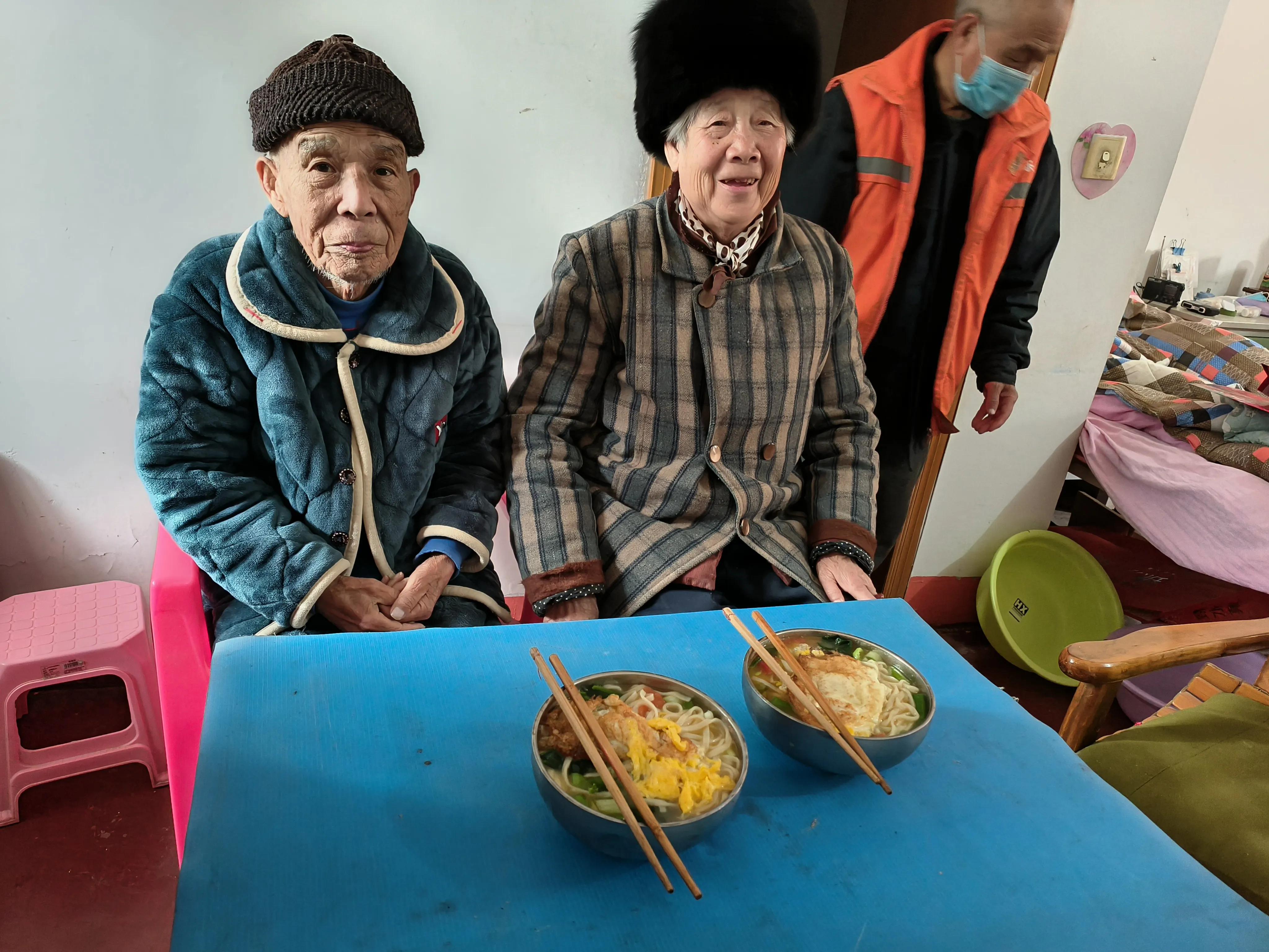 【乡村振兴看洛阳】一份蛋糕一碗面让老人感受到养老院的无比温暖