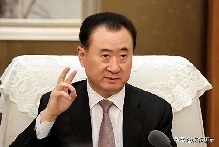万达成恒大2.0？揭王健林隐藏*局骗**，独子王思聪因此走“不归路”