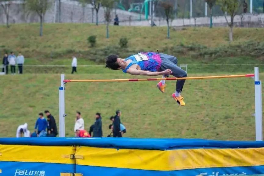 全国田径冠军赛男子铁饼比赛结果,阆中学子获奖