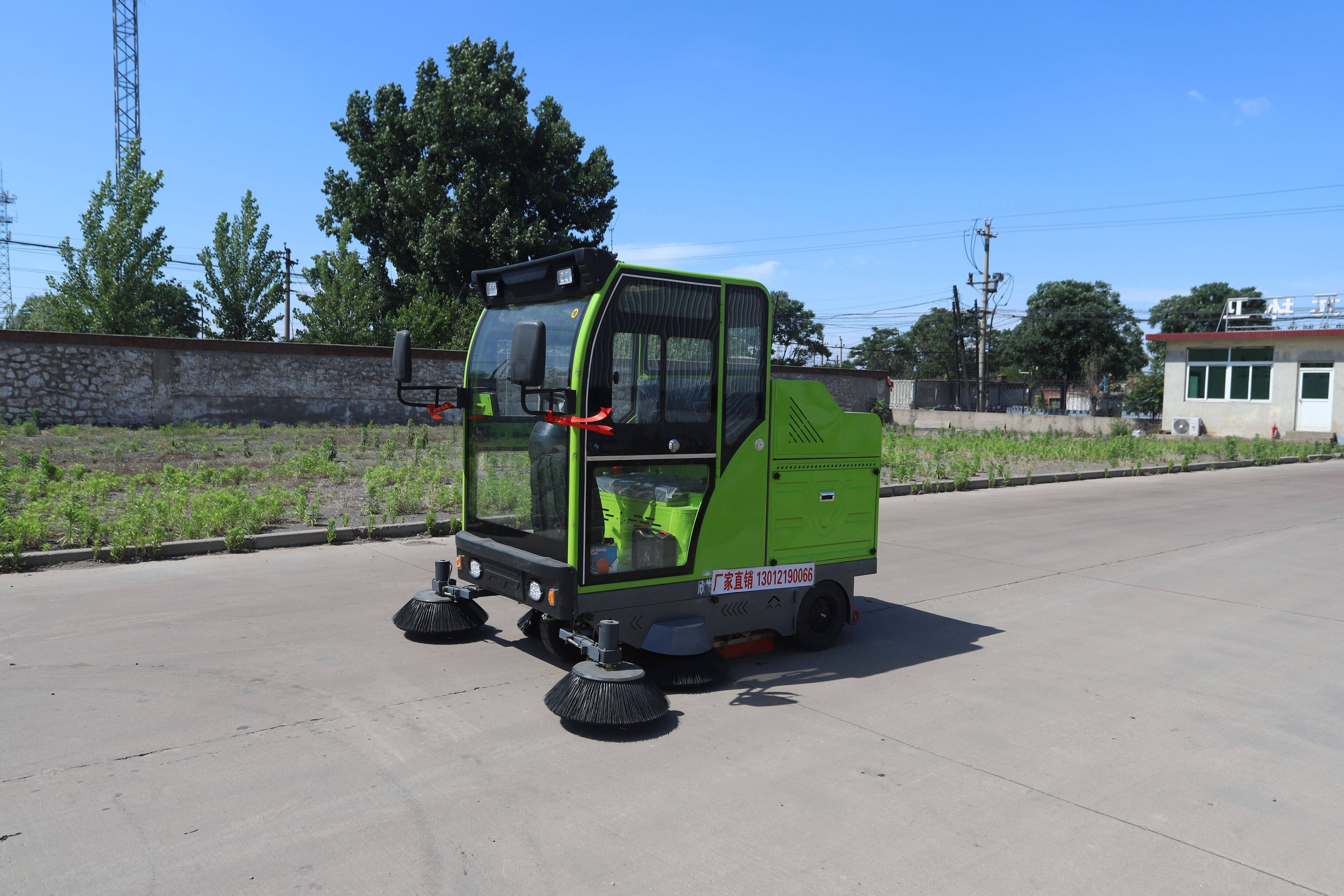 驾驶式洗地机价格是多少呢？有哪些要了解的基本常识？