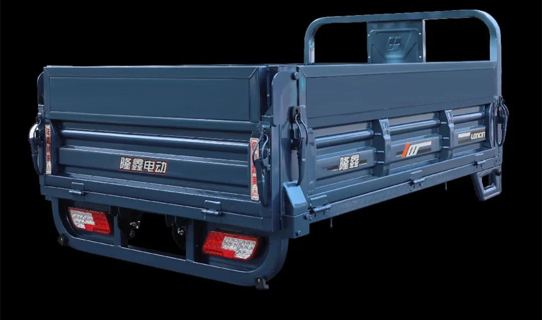 隆鑫r2自卸,隆鑫鑫越180三轮自卸车