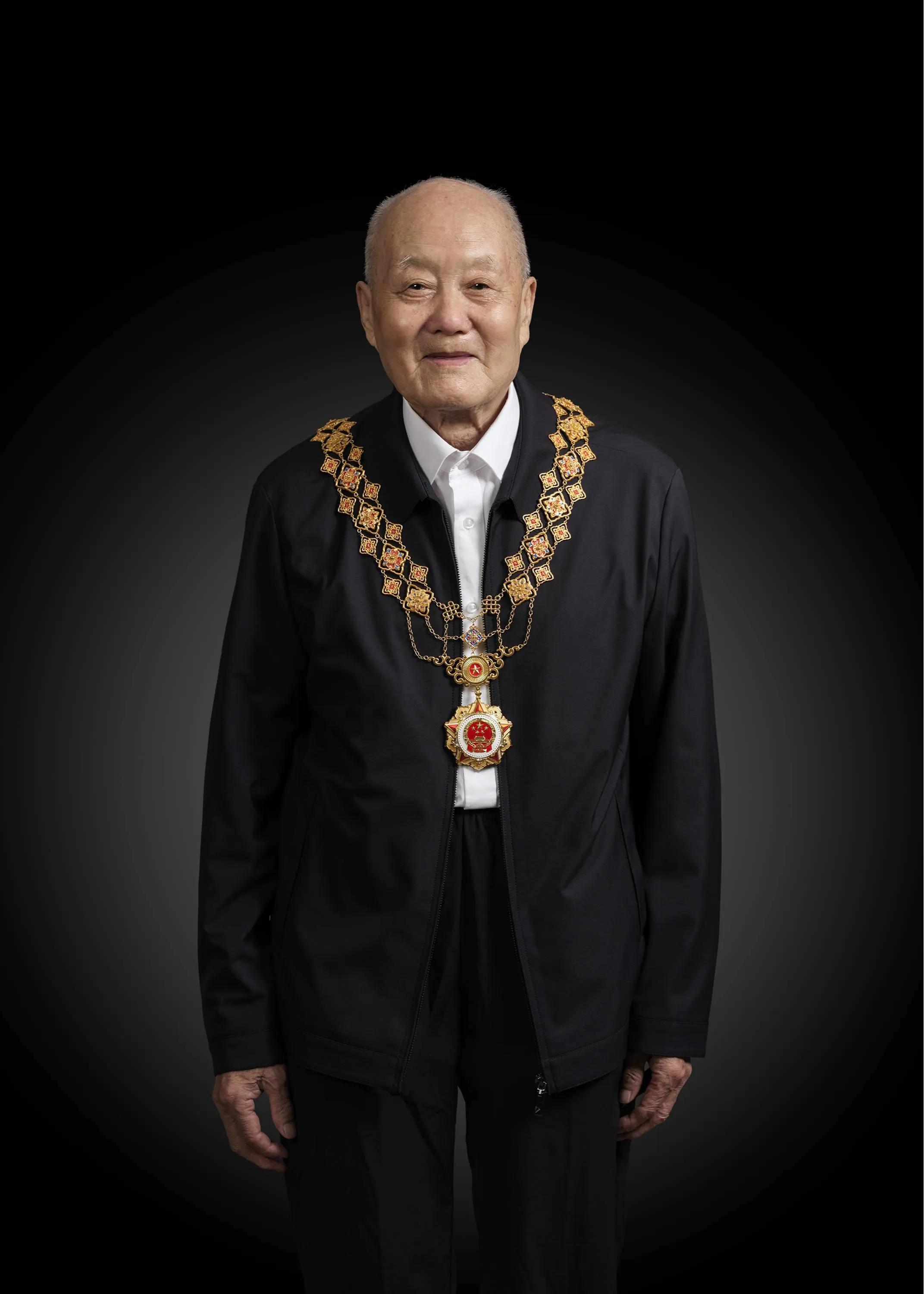 张老先生一路走好的搞笑视频,张老先生一路走好