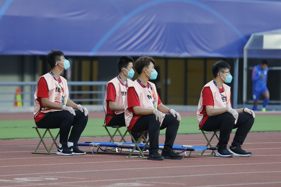 疫情下的迷惑：天下足球，差距竟这般多样，纵精彩，终有结束时