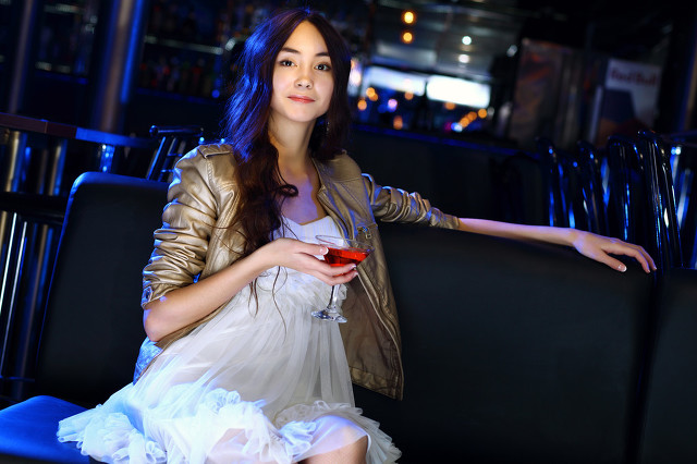 送醉酒的女老板回家掉井里了后续,司机送醉酒老板娘回家后续