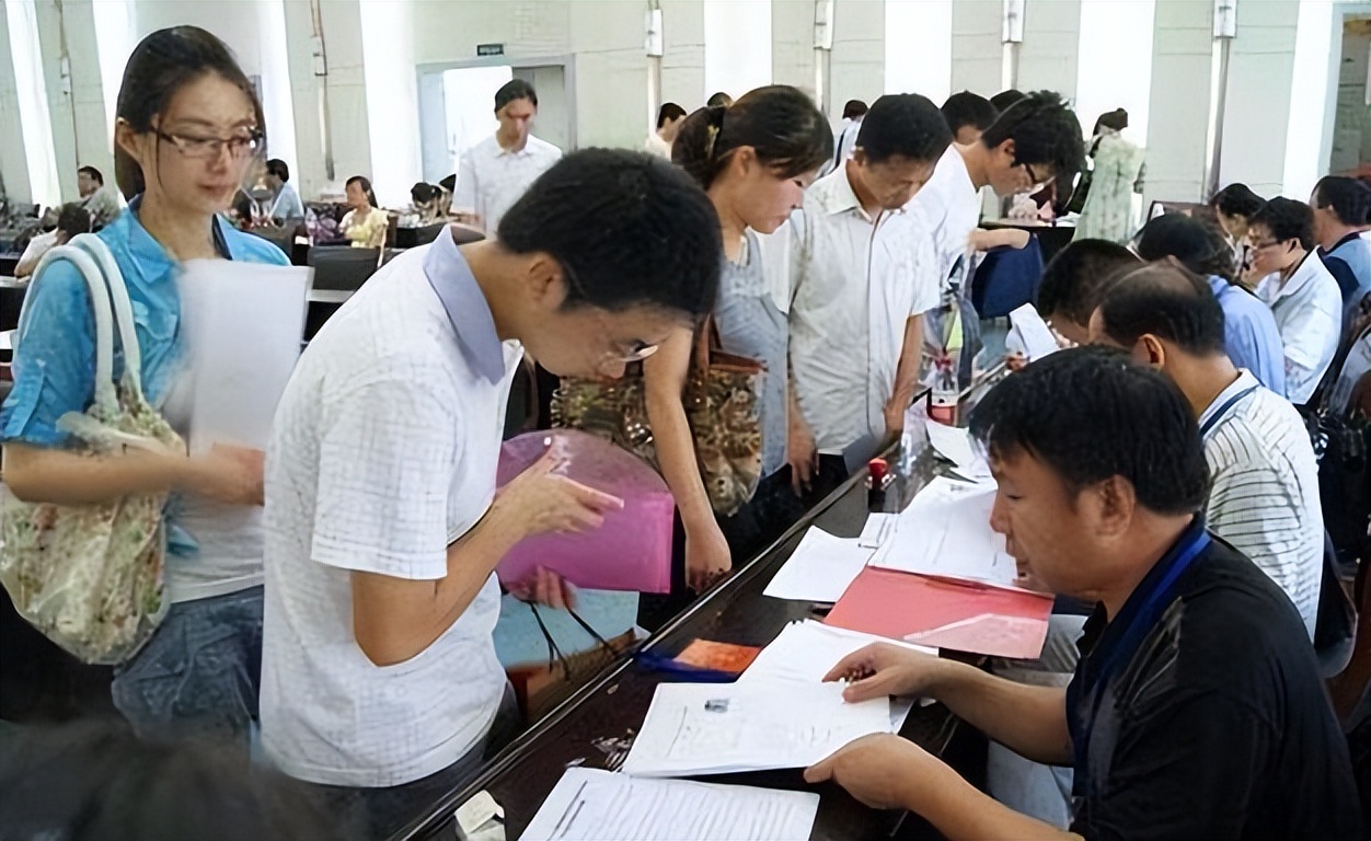 本科十大高薪大学专业,本科毕业生十大高薪排行榜