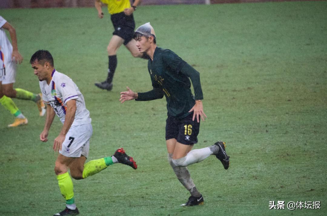 浙江队主教练乔迪赛后,主教练乔迪