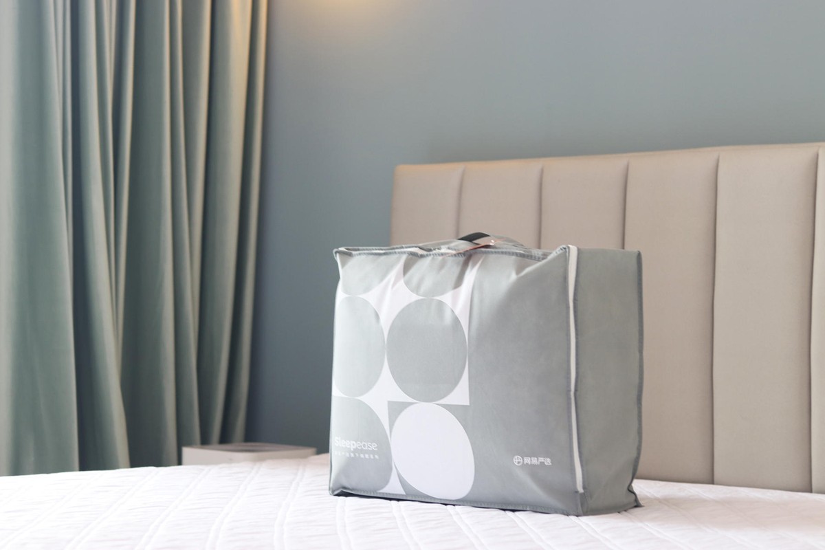 网易严选鹅绒被评测,网易严选95%白鹅绒被体验