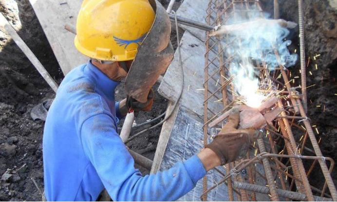 钢筋搭接焊接及机械连接区别,钢筋连接的方法主要有搭接焊接