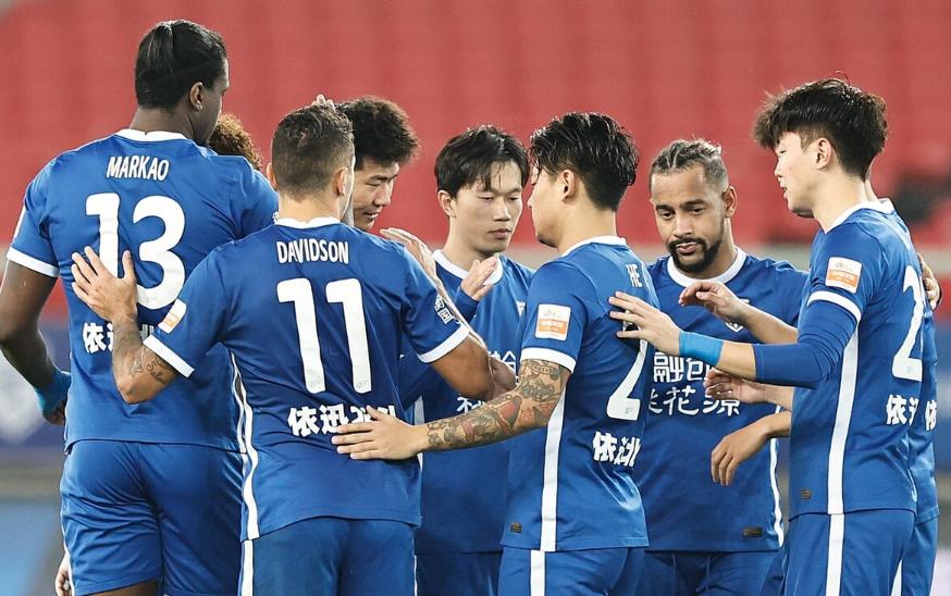 送2人去德甲队！武汉三镇“引进来、走出去”，2步走不误中超争冠