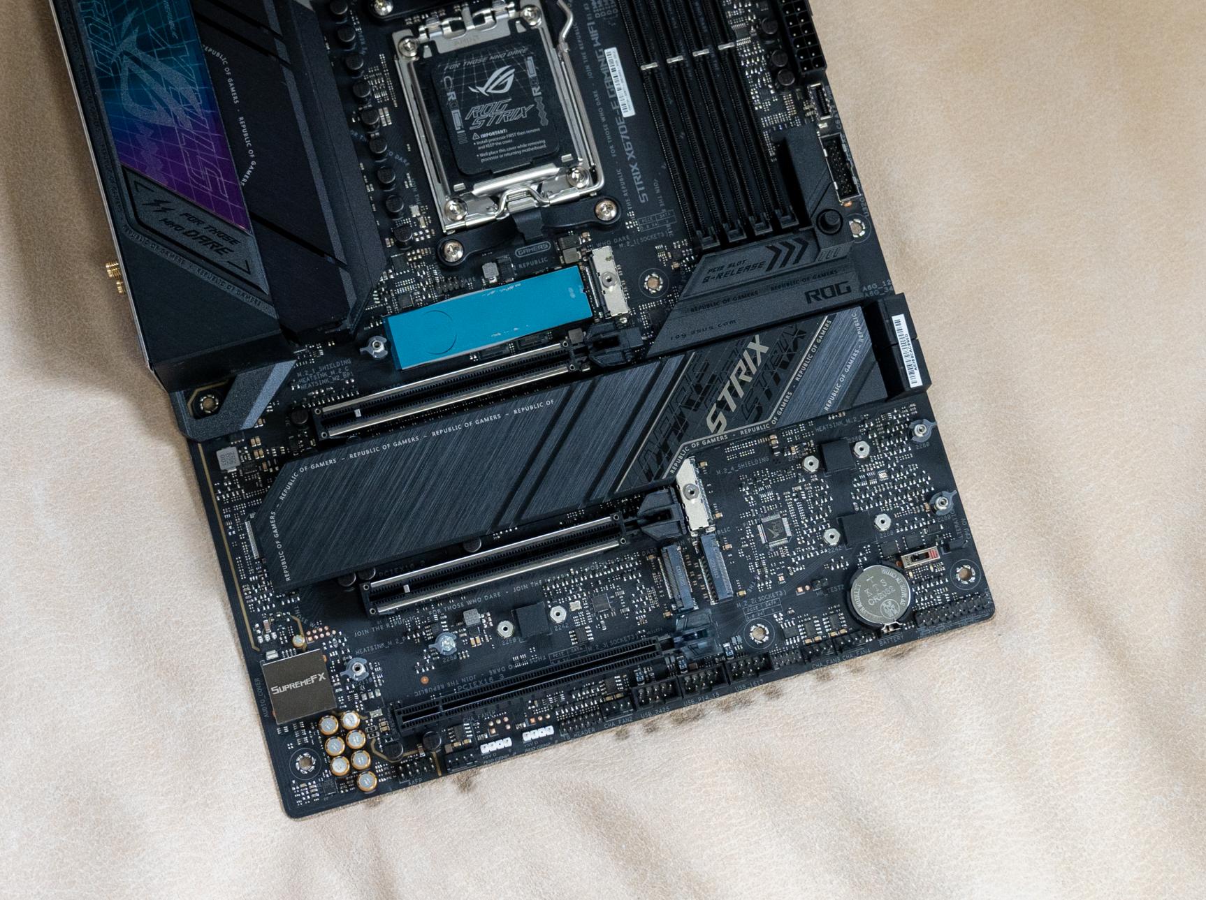 影驰固态硬盘hof和ex哪个好,影驰hofex固态硬盘