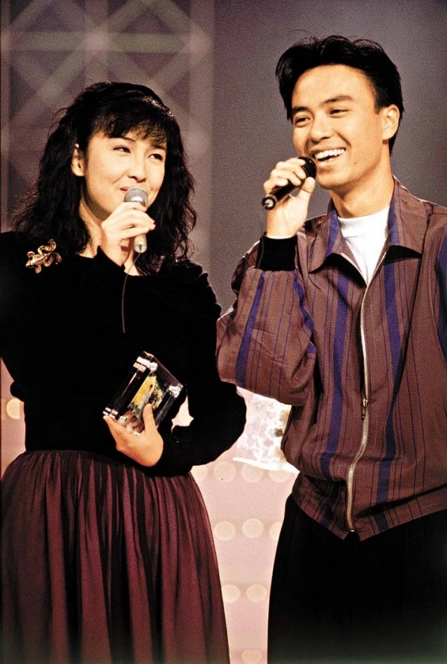 周慧敏被称第一代玉女掌门,玉女掌门周慧敏93年的歌