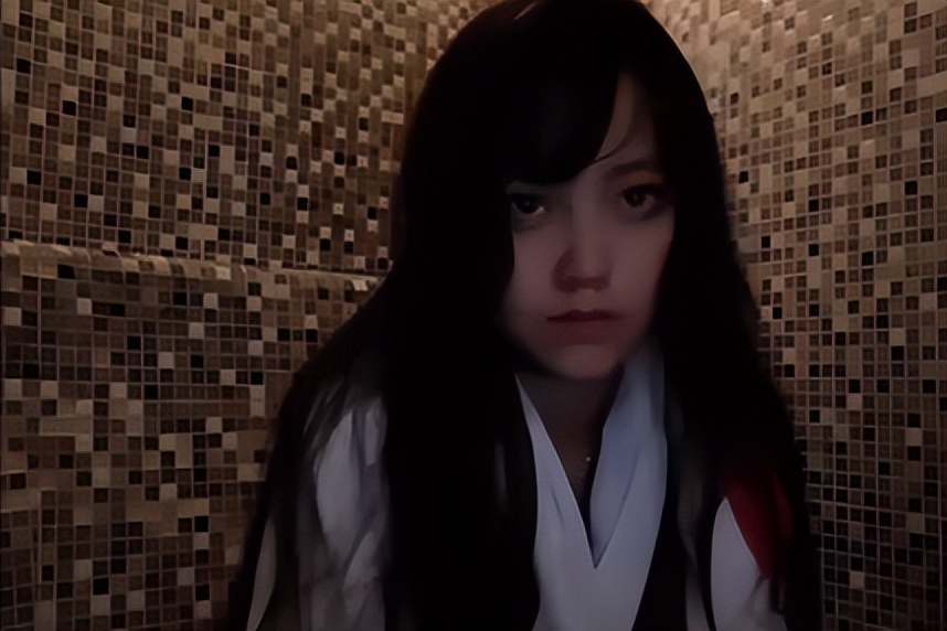 央美毕业生扮名媛21天遭保安搭讪,女大学生假扮名媛原视频