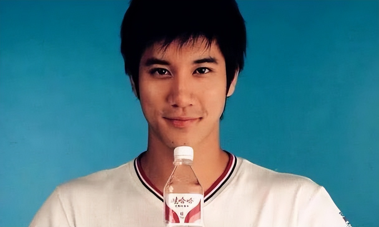 景岗山个人近照,景岗山年轻个人资料