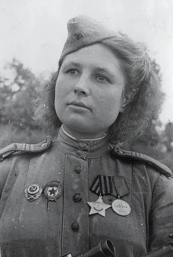 苏联女狙击手,二战时期女英雄老照片