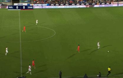 国足vs新加坡武磊韦世豪,国足0:0新西兰武磊