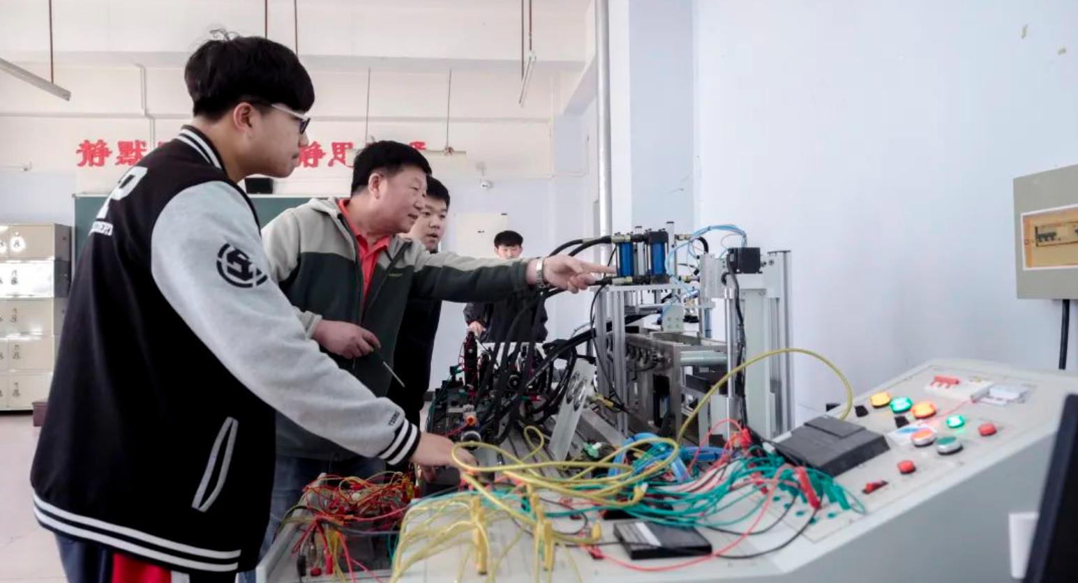 南京大学电子信息工程专业怎样,南京信息工程大学电子信息类专业