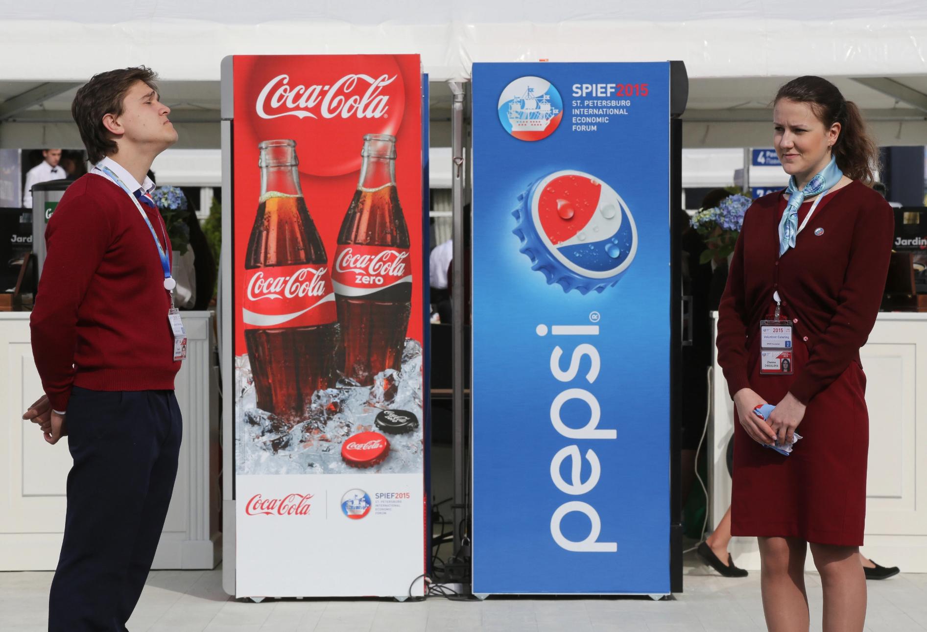 可口可乐与百事可乐哪种可乐好喝,可口可乐vs百事可乐哪个先出的