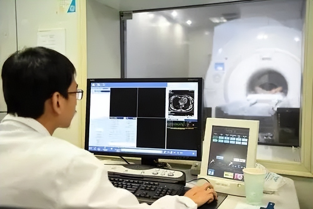 广西小伙带患病女友环游中国采访,广西小伙带着绝症女友环游中国