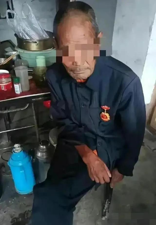 伪装成弱者博取同情属于骗人吗,编造借口博取同情