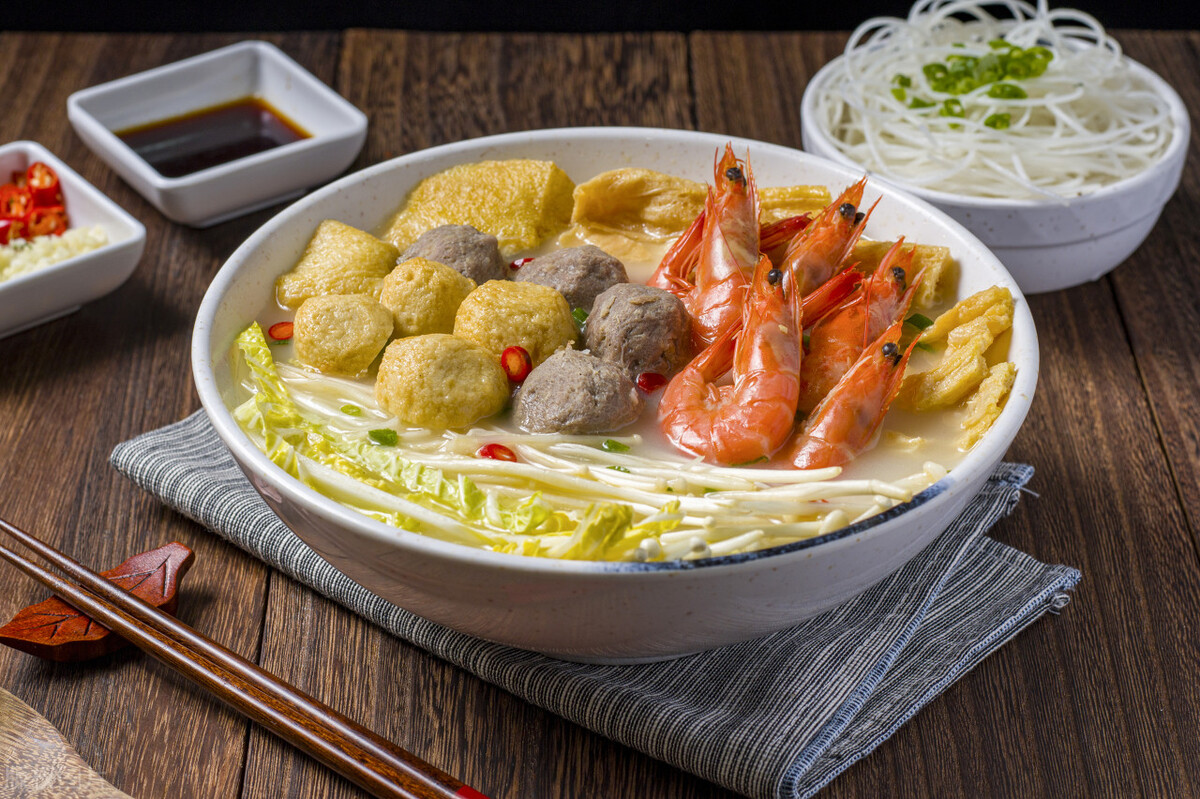 广西特色美食螺蛳粉介绍,广西除了螺蛳粉有什么好吃的特产