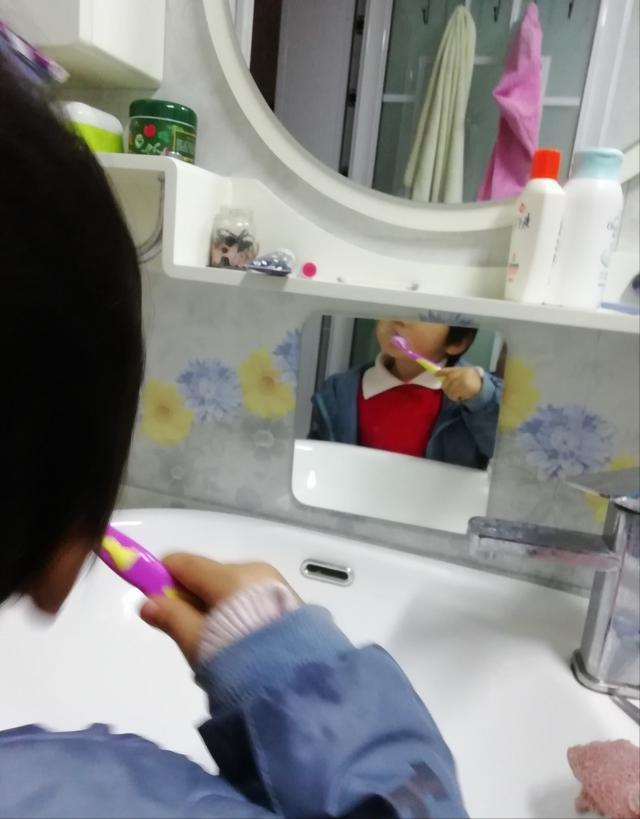 家用卫生间必备物品,家有小孩卫生间怎么装