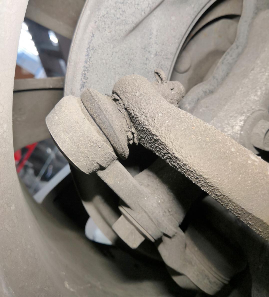 皇冠3.0经典老车翻新复活视频,13代皇冠全车翻新泉州地区