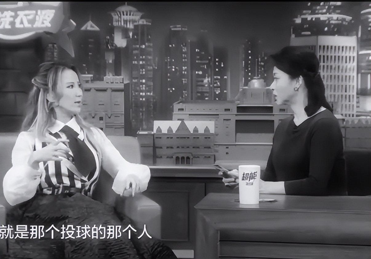 成龙发合照悼念李玟,成龙缅怀李玟