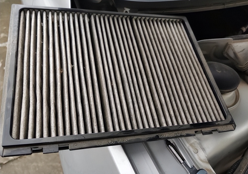 车内空调异味刚换的空调滤芯,车里有异味换空调滤芯管用吗