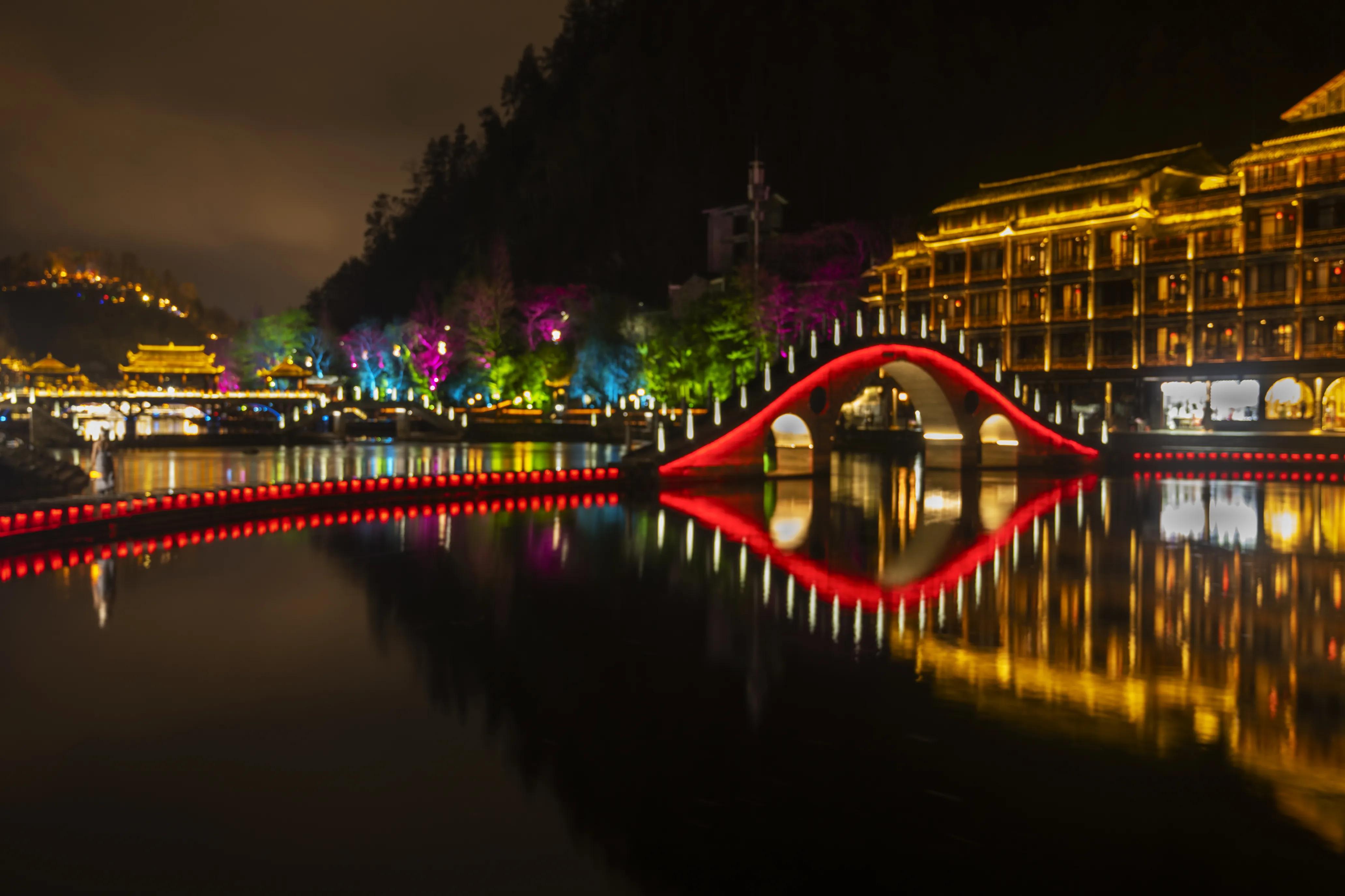 边城凤凰古城,边城凤凰古城好玩吗