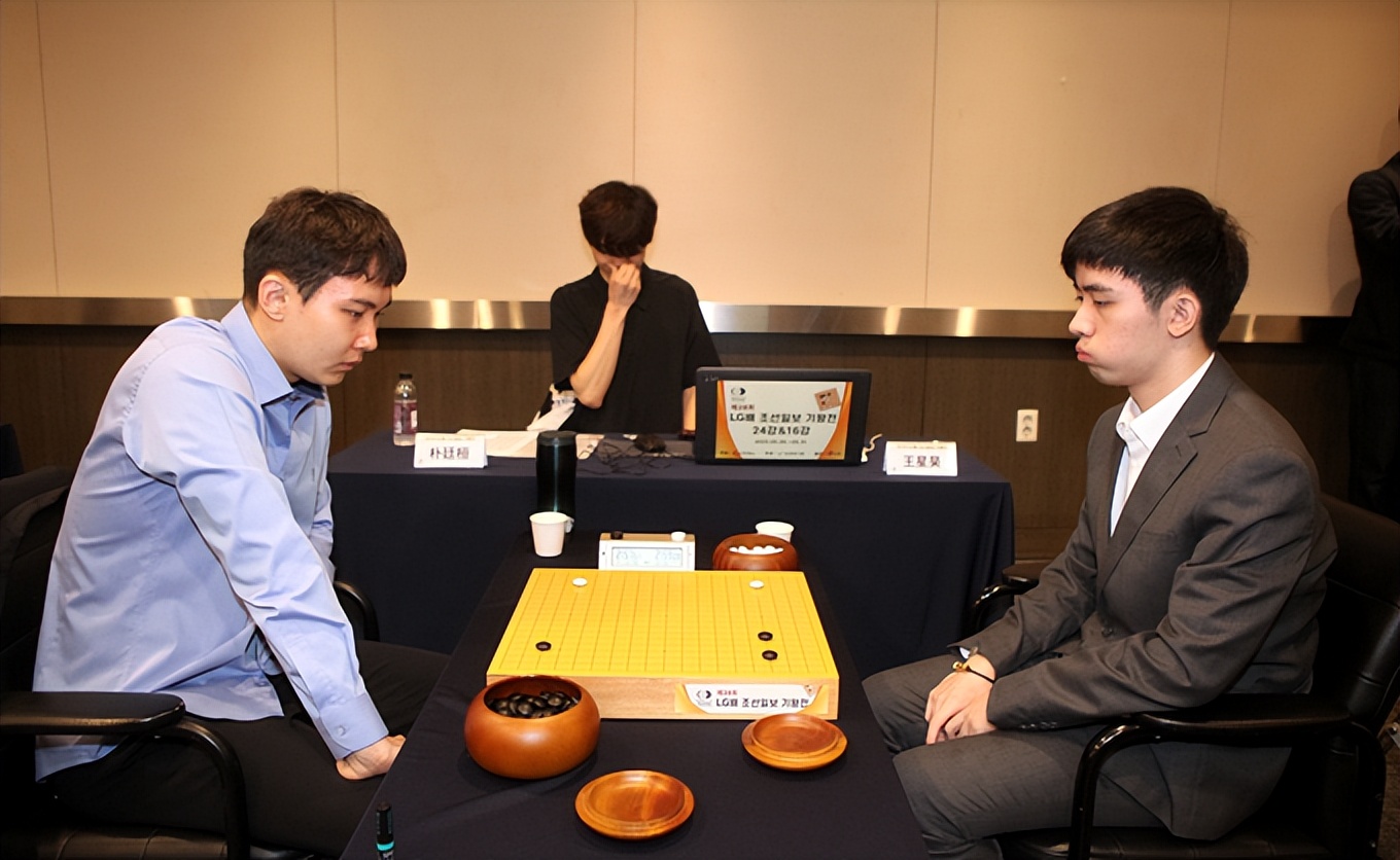 lg杯柯洁对阵申旻埈,LG杯柯洁胜申旻埈