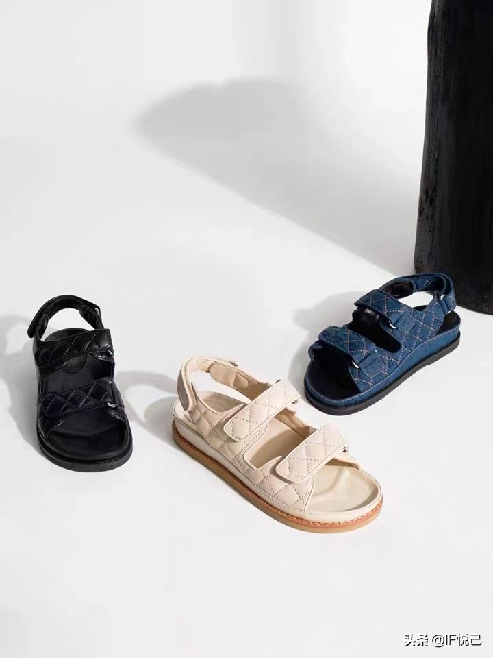 今夏超火的凉鞋怎么穿给你舒适感,今年最火的4款凉鞋清爽又时髦