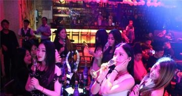 酒吧真实的生活写照,酒吧夜店的生活方式
