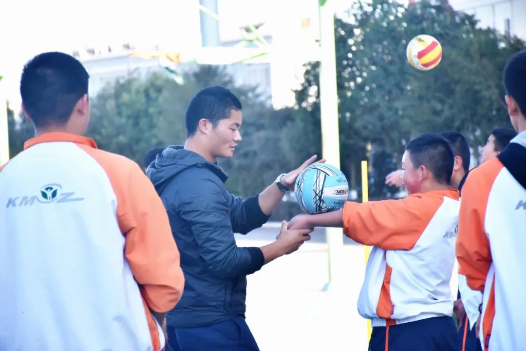 昆明三中空港实验学校,筑梦未来共成长