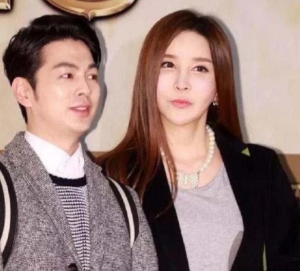 变性后河莉秀现状,最美变性河莉秀