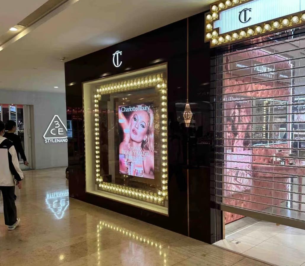 angelababy海报拆箱,angelababy代言的欧时力服饰