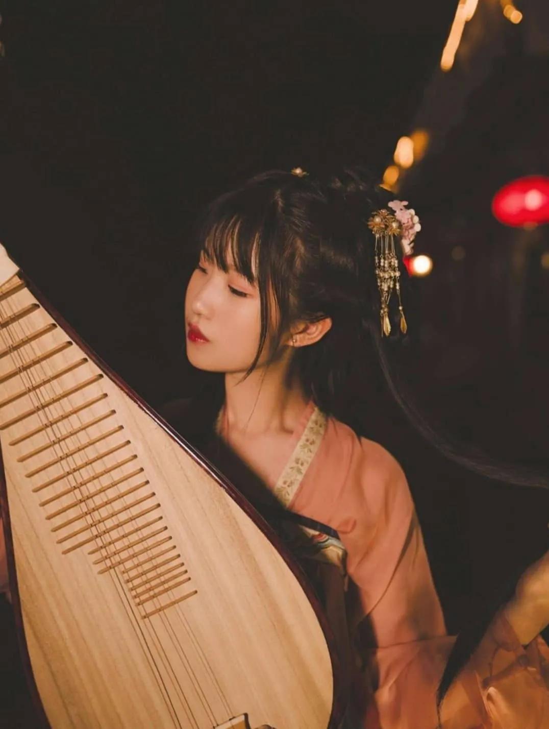 三八节送给女神的诗词七律,翠竹楼主七绝诗