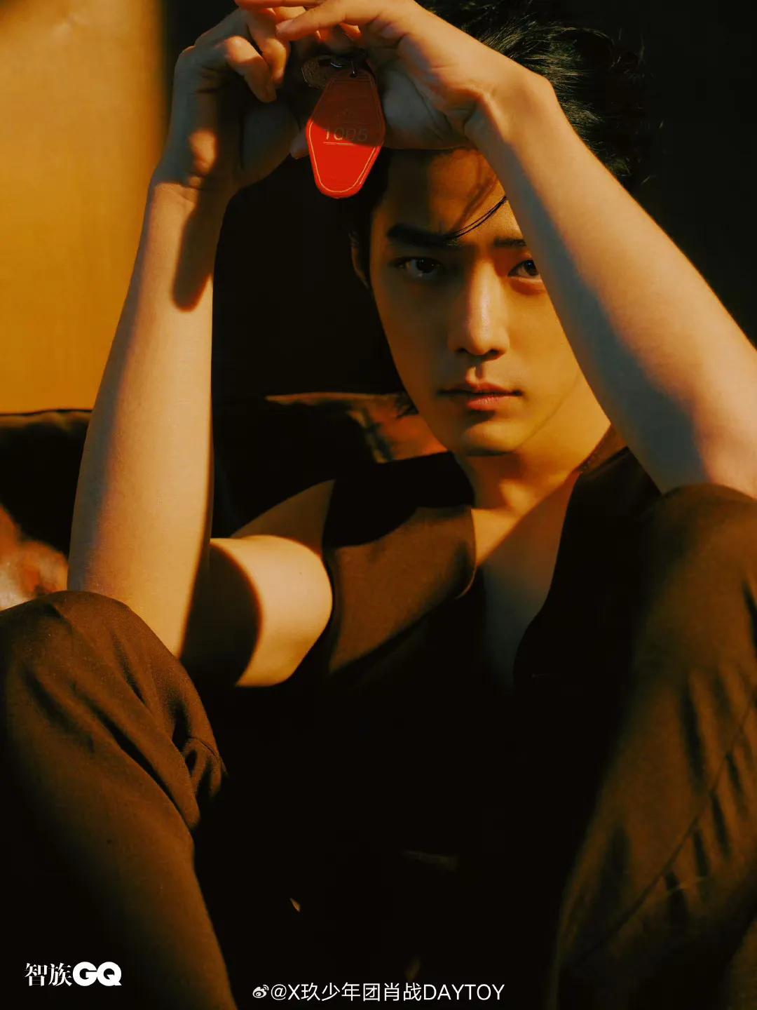 肖战智族gq杂志点评,肖战二月刊完整视频