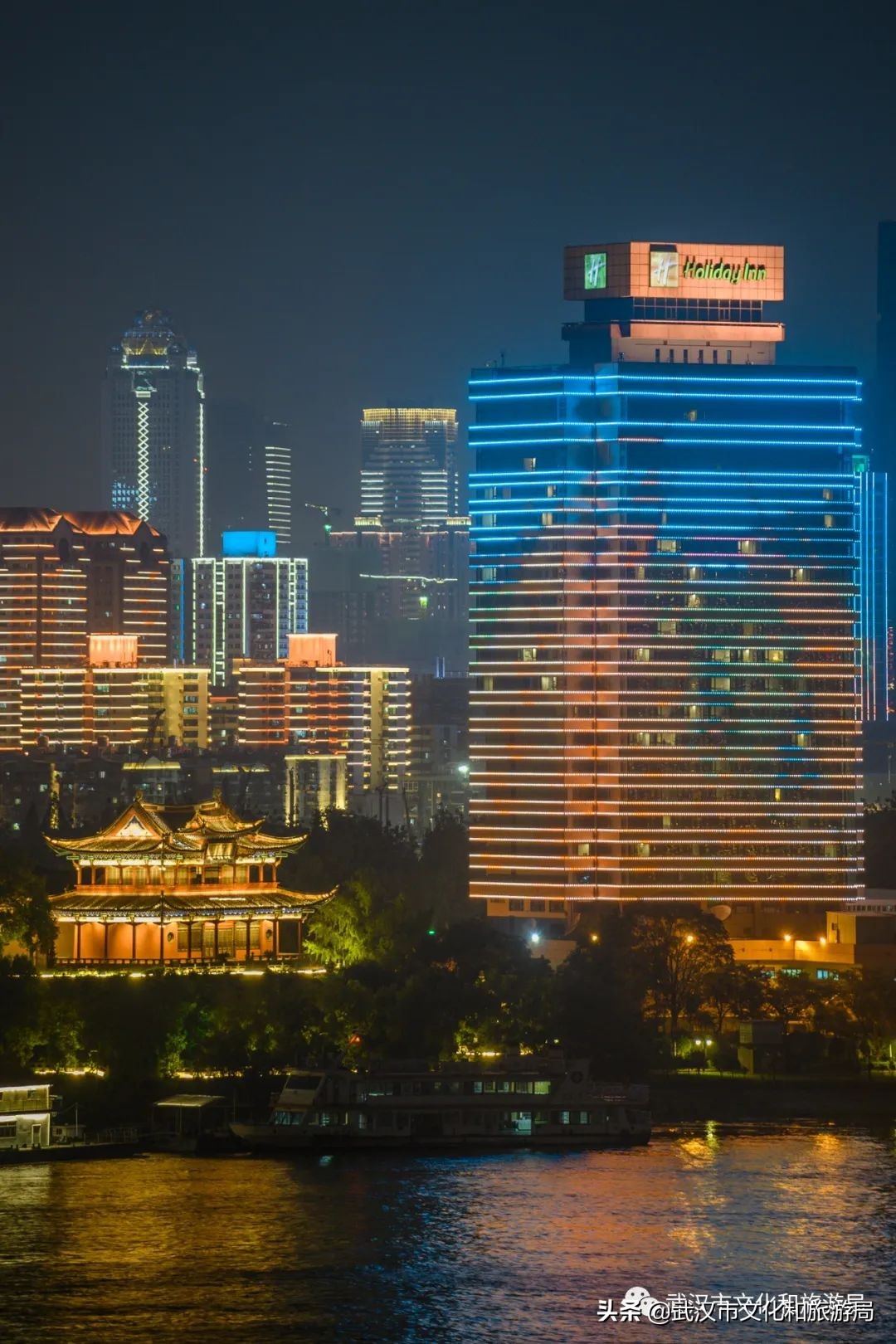 武汉值得玩的地方排名,武汉必吃榜top1