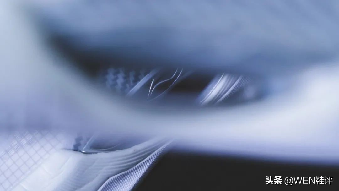 超轻2022v2蓝色开箱,超轻2022值得入手么