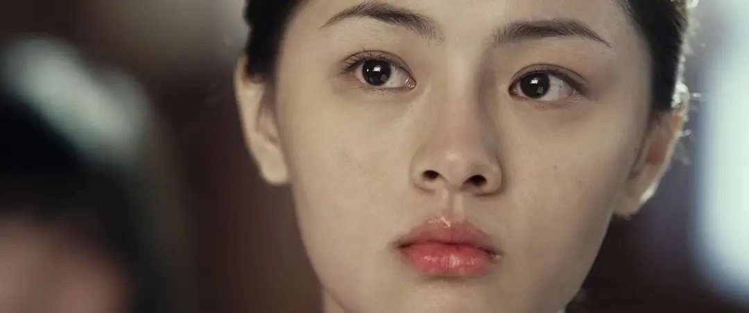 和郭富城传过绯闻，演过《美人鱼》，她还是陈钰琪版《倚天》小昭