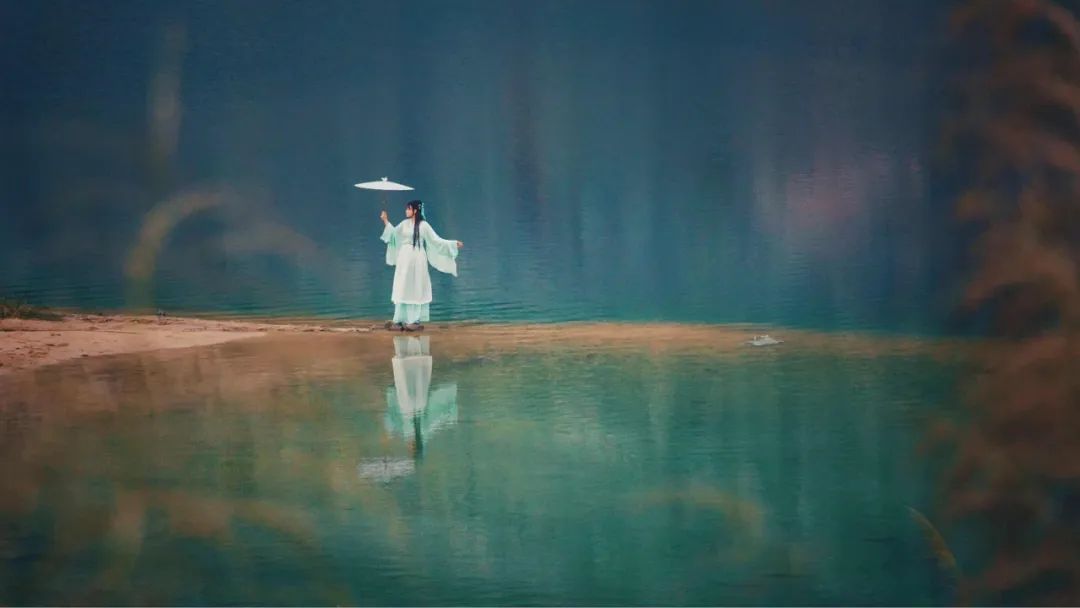 中秋两地相思的古诗句子,中秋表示相思的诗句大全