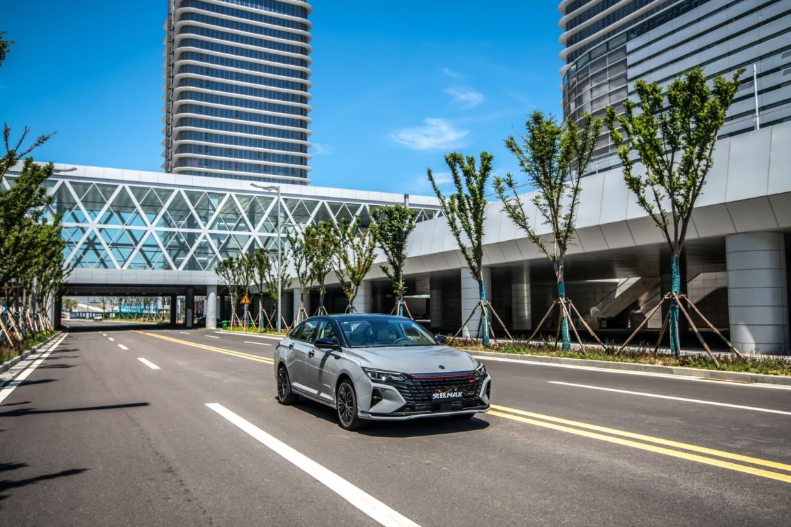 奕炫max赛道七重礼,气场强大的奕炫max即将闪亮