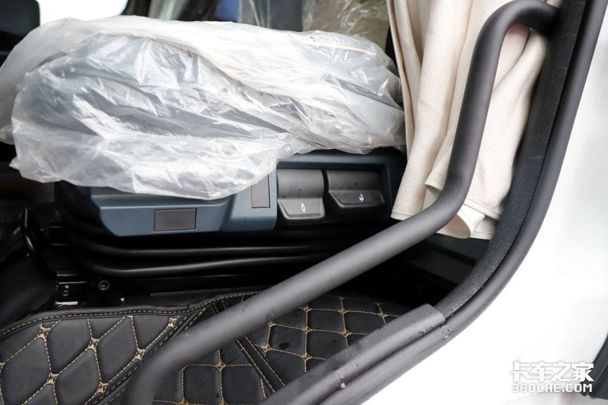 能洗澡做饭的床车,能洗澡带大床的房车