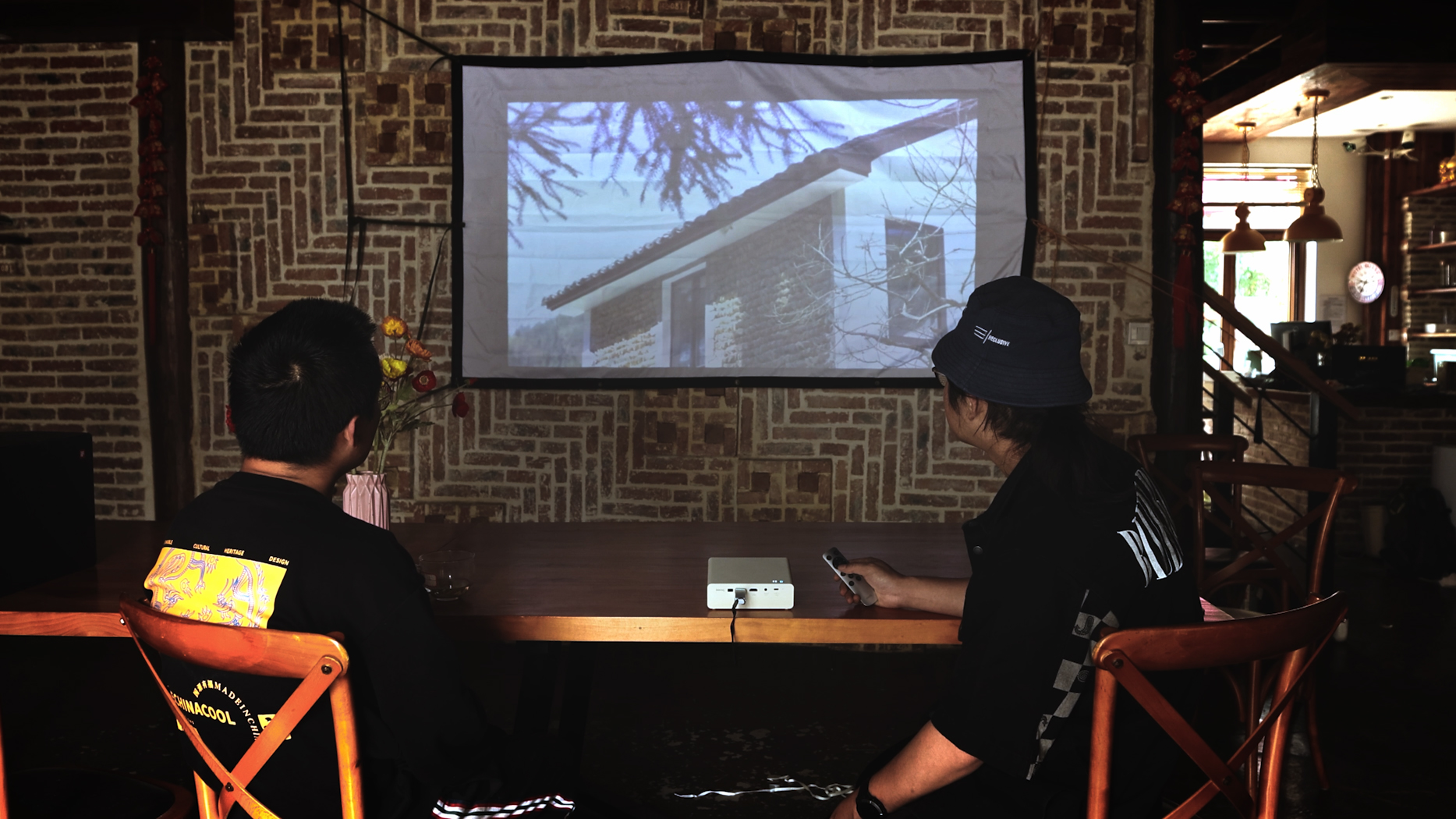 明基e610投影仪使用方法,明基推出e60便携投影仪