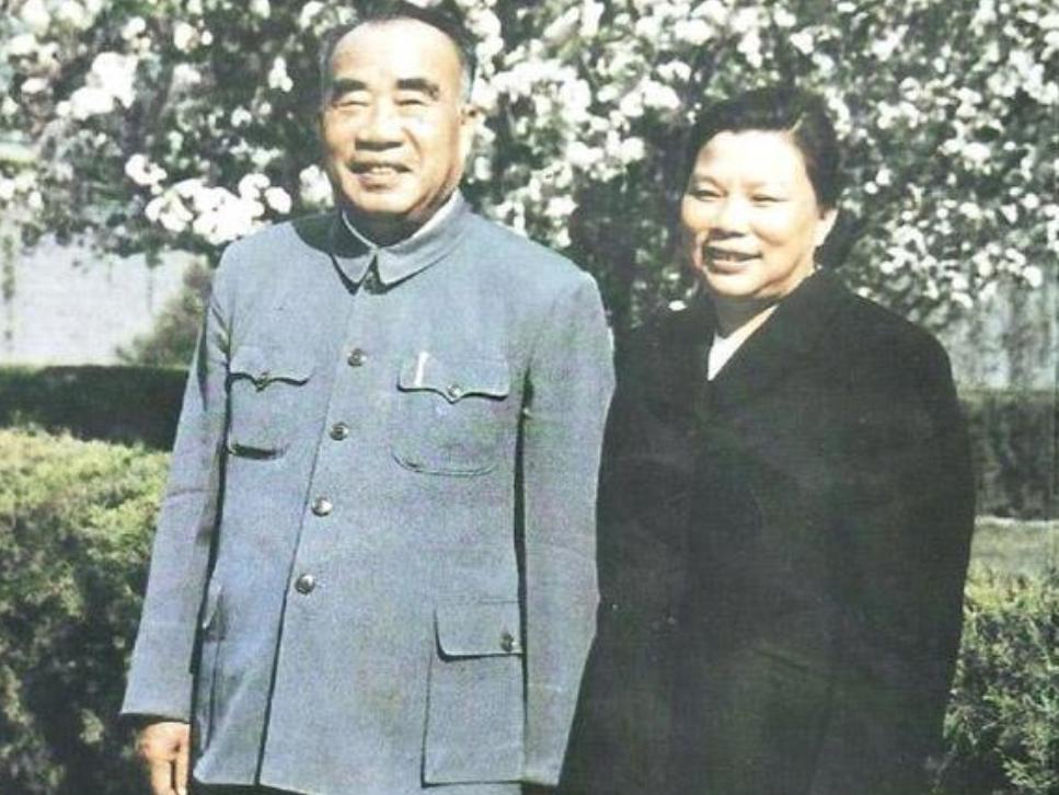 十大元帅夫人新中国成立后都担任什么工作，1955年有几人授衔