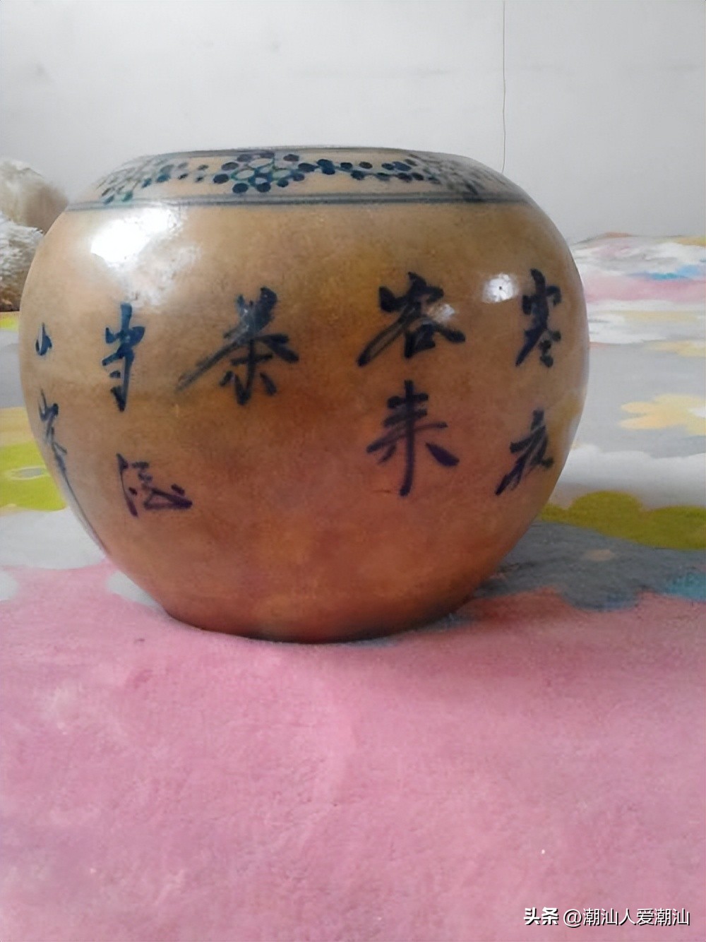 爱喝茶的潮汕人，你知道茶具上的“寒夜客来茶当酒”是什么意思吗