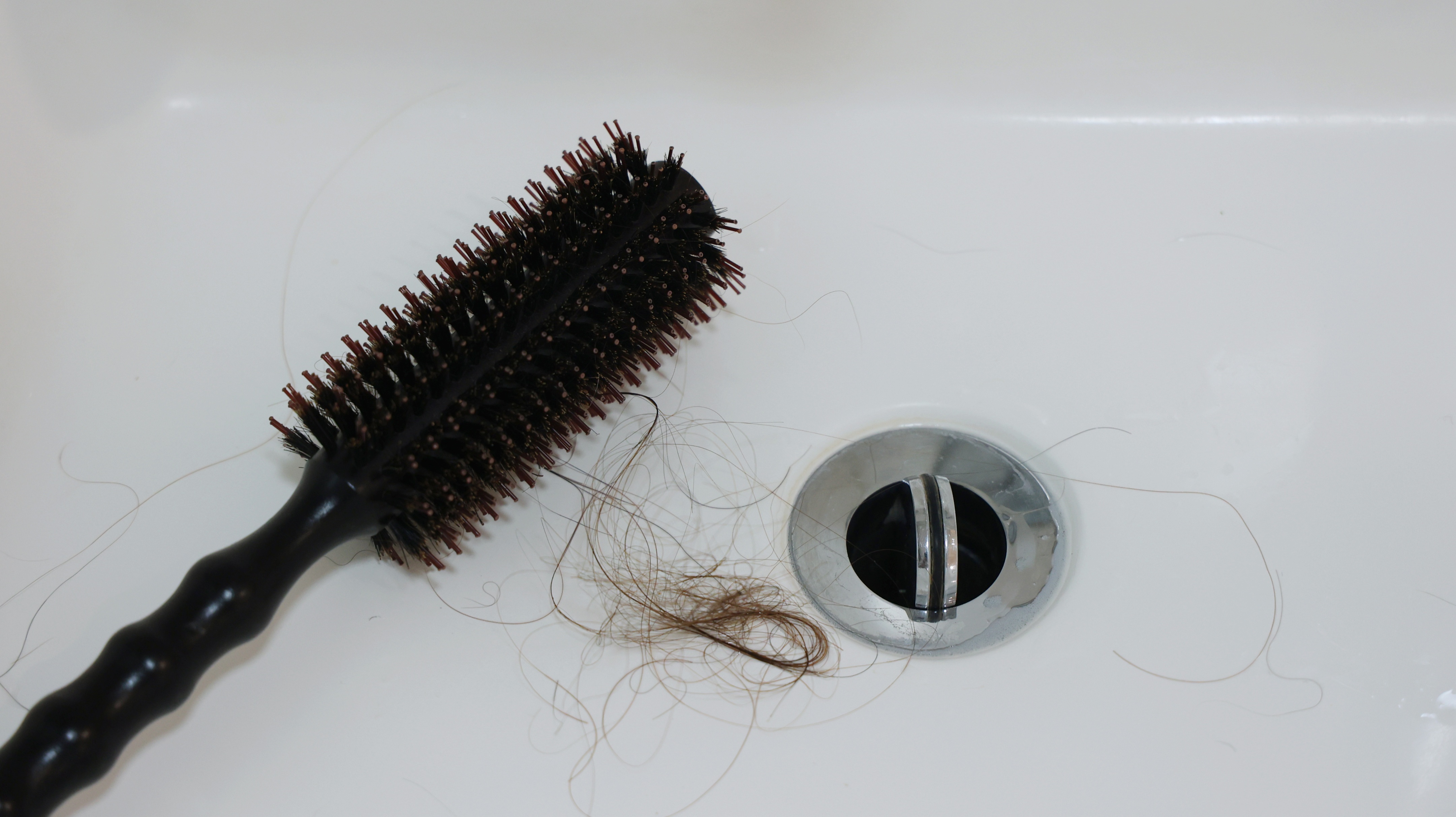 造成脱发的5个原因你知道吗,导致脱发的罪魁祸首你都了解